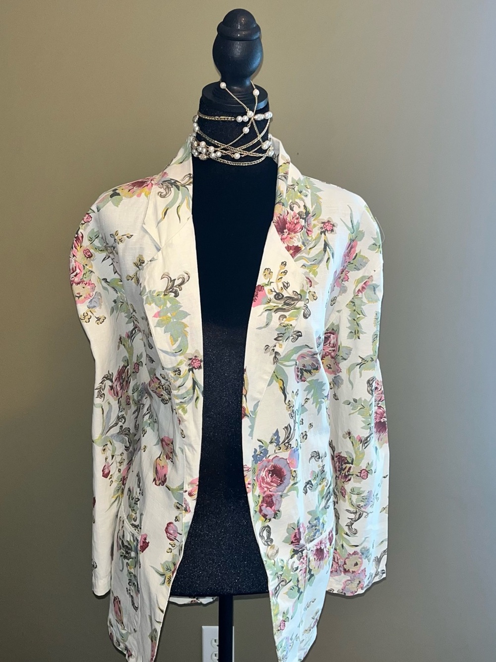 Jou Jou Cream Floral Open-Front Blazer